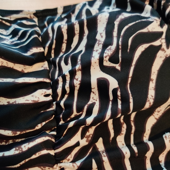 Island pearls one-piece swimsuit size 16 - Picture 2 of 11